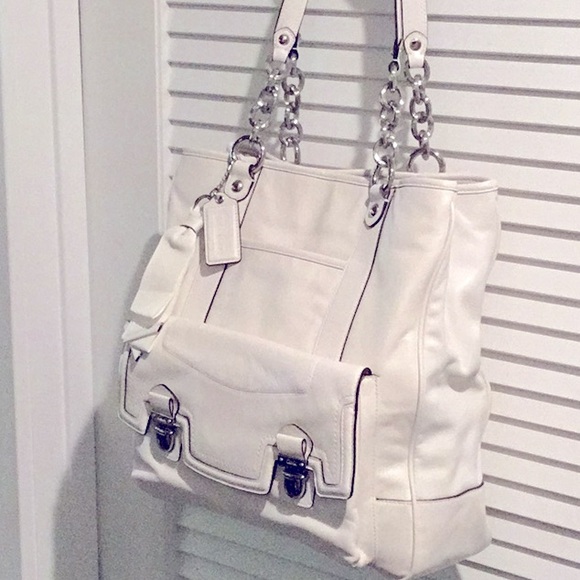 🌻NWOT Coach Large Leather Poppy Tote with large front pocket. - Picture 1 of 16